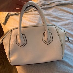 Rectangular white purse